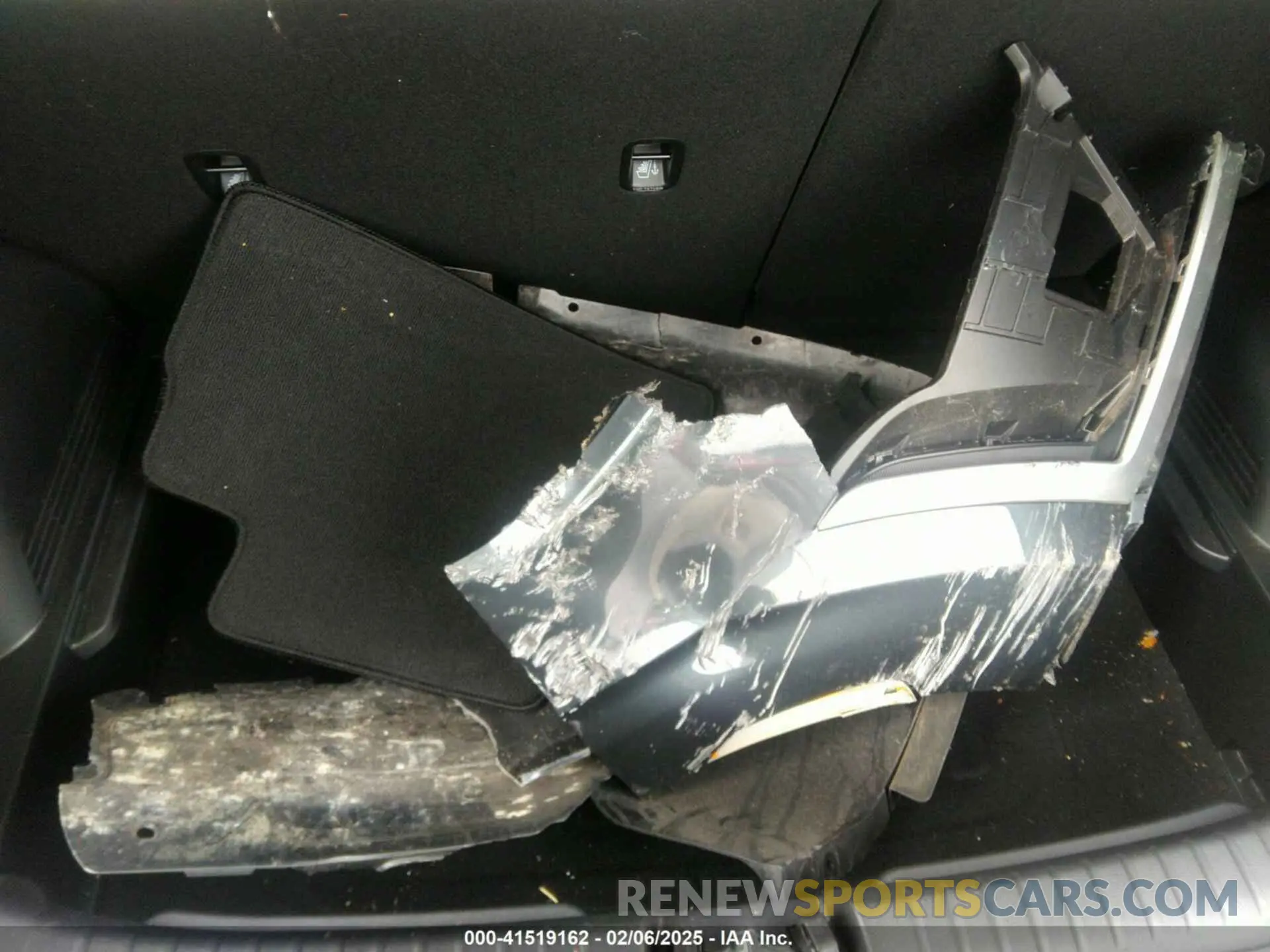 12 Photograph of a damaged car KNDJ23AU1R7916854 KIA SOUL 2024