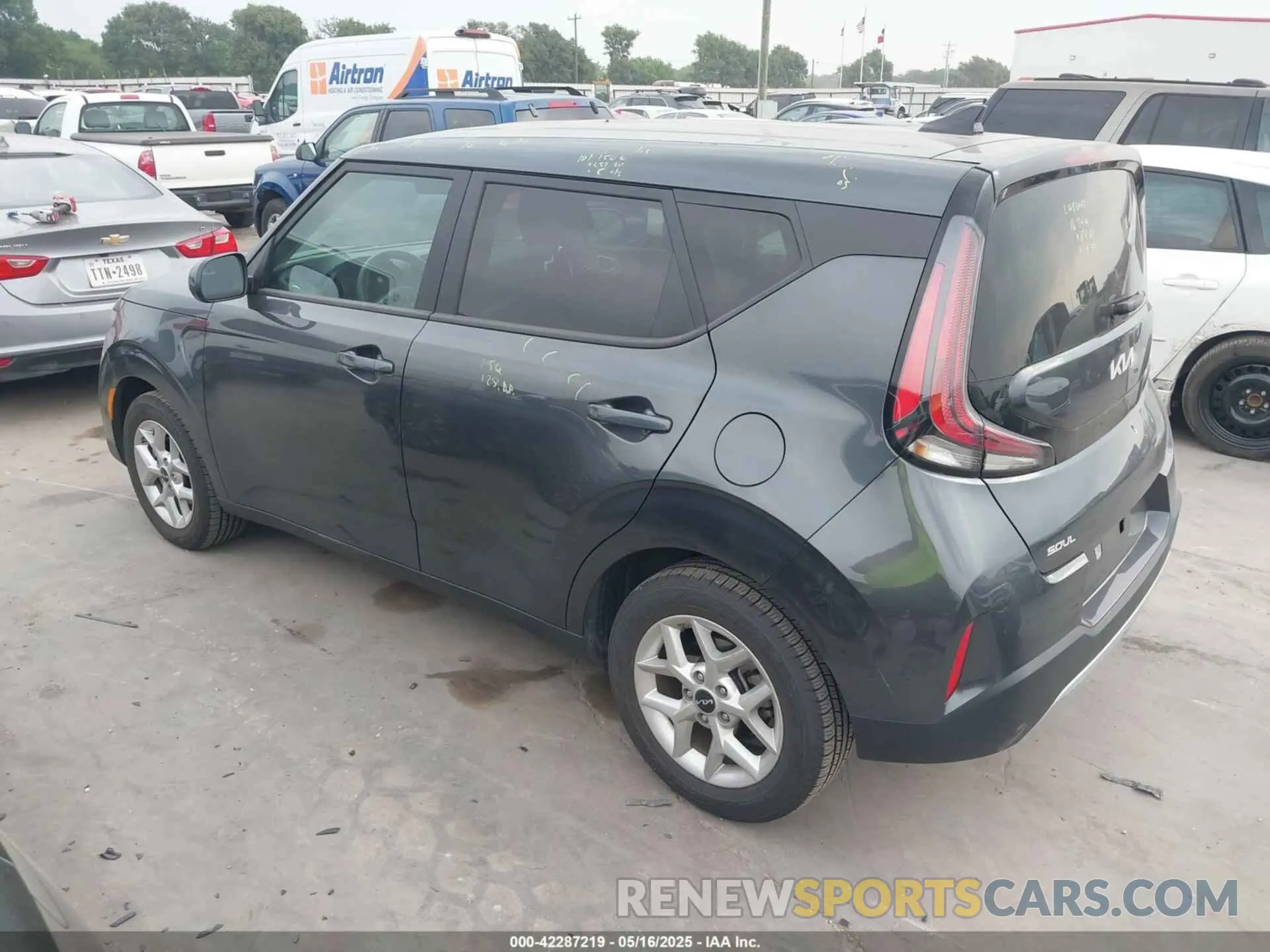 3 Photograph of a damaged car KNDJ23AU2R7898770 KIA SOUL 2024