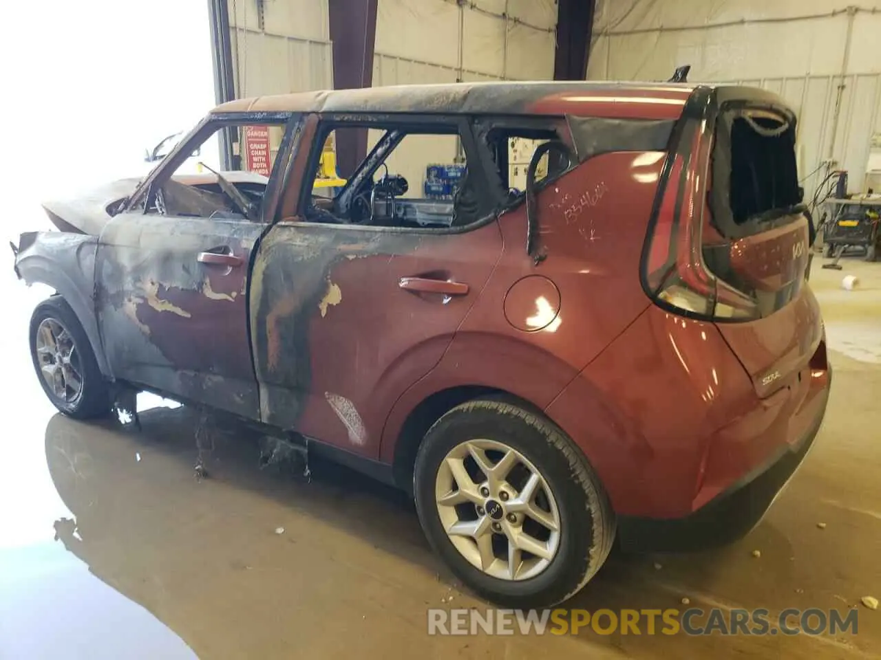 2 Фотография поврежденного автомобиля KNDJ23AU3R7898079 KIA SOUL 2024