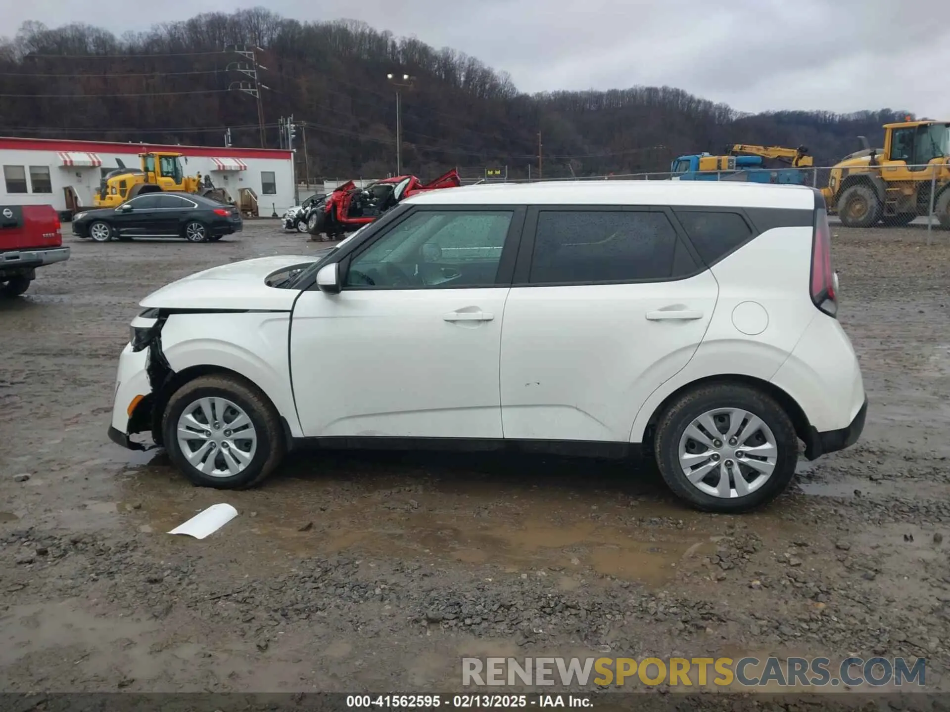 14 Фотография поврежденного автомобиля KNDJ23AU5R7237881 KIA SOUL 2024