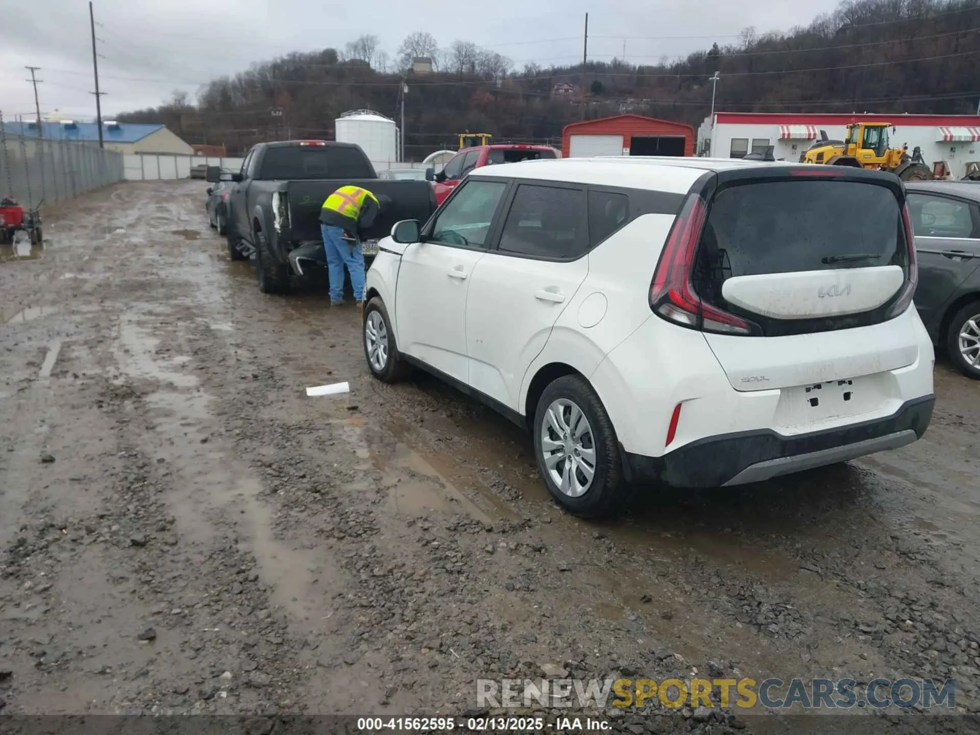 3 Фотография поврежденного автомобиля KNDJ23AU5R7237881 KIA SOUL 2024