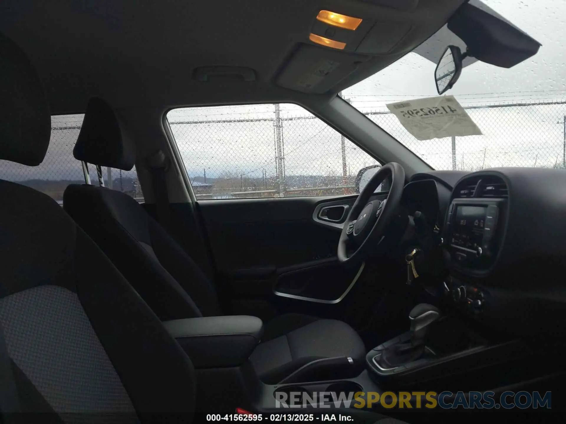 5 Фотография поврежденного автомобиля KNDJ23AU5R7237881 KIA SOUL 2024