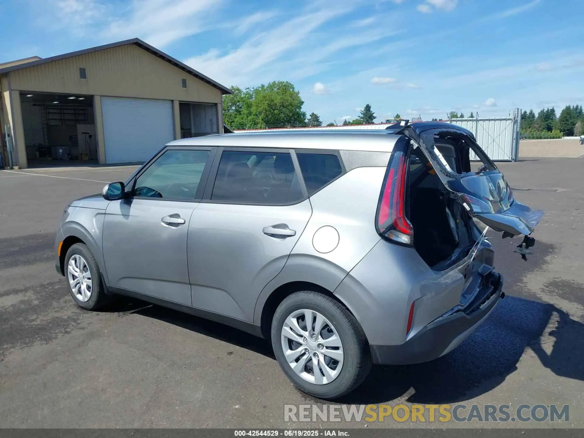 19 Photograph of a damaged car KNDJ23AU8R7908041 KIA SOUL 2024