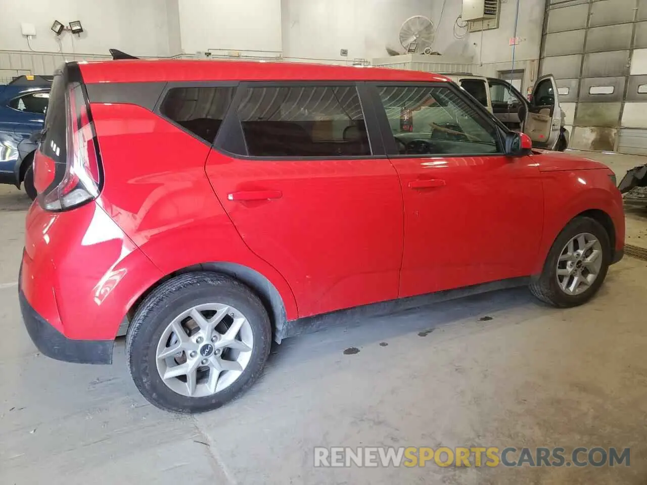 3 Фотография поврежденного автомобиля KNDJ23AUXR7220381 KIA SOUL 2024
