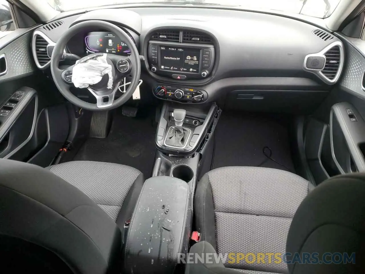 8 Фотография поврежденного автомобиля KNDJ23AUXR7239321 KIA SOUL 2024