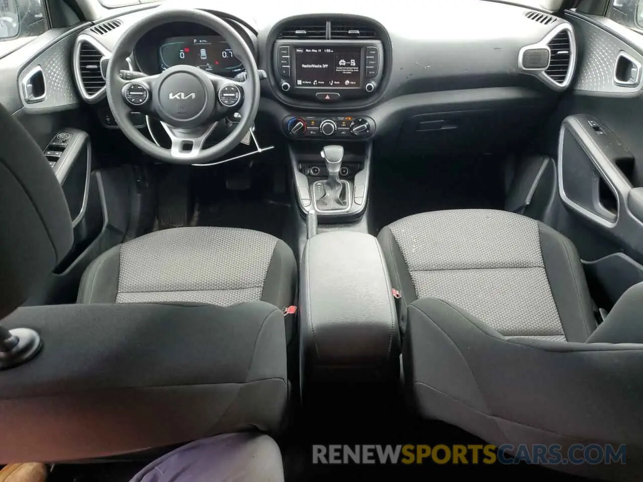 8 Фотография поврежденного автомобиля KNDJ23AUXR7242543 KIA SOUL 2024