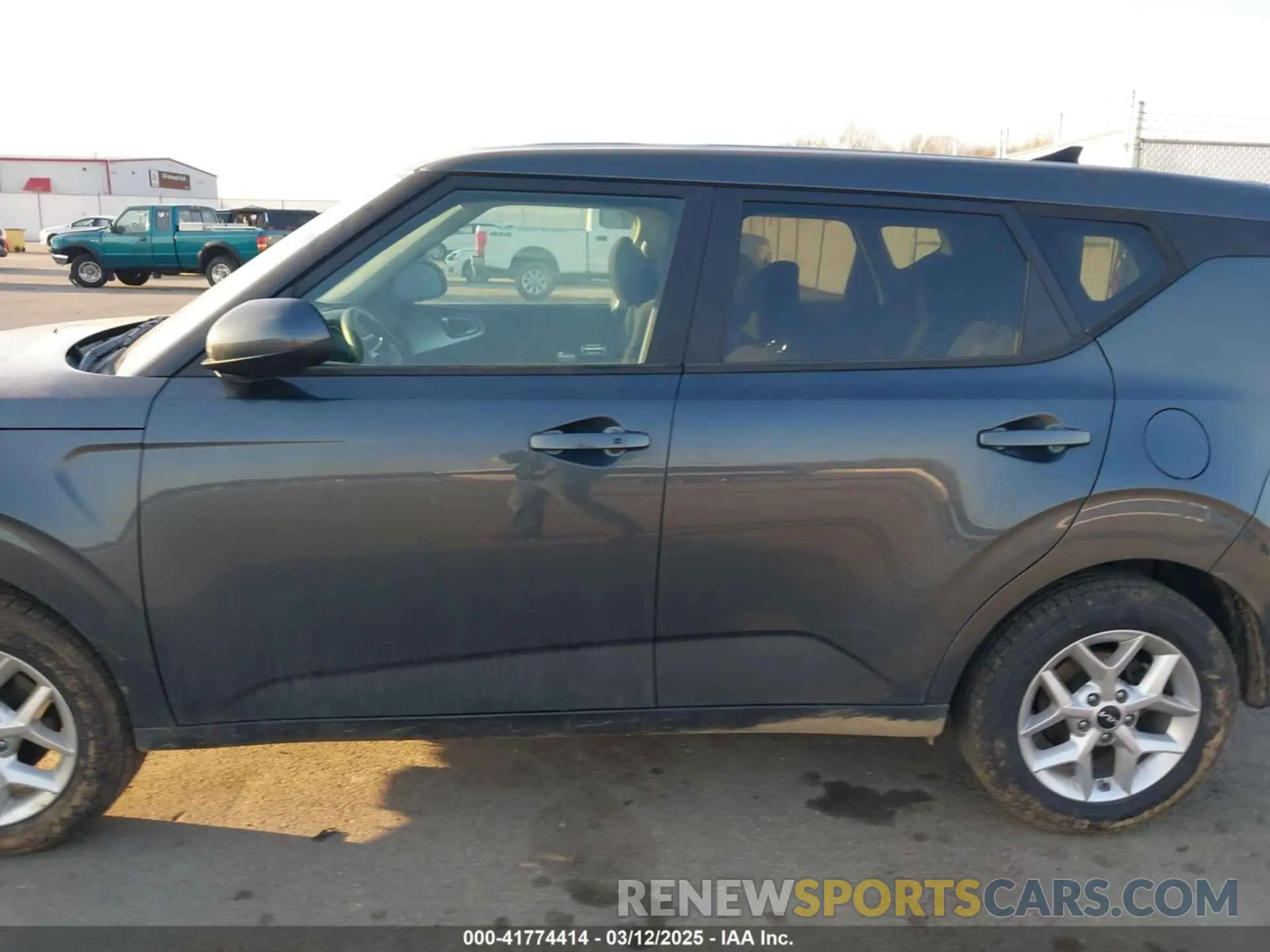 15 Фотография поврежденного автомобиля KNDJ23AUXR7914052 KIA SOUL 2024