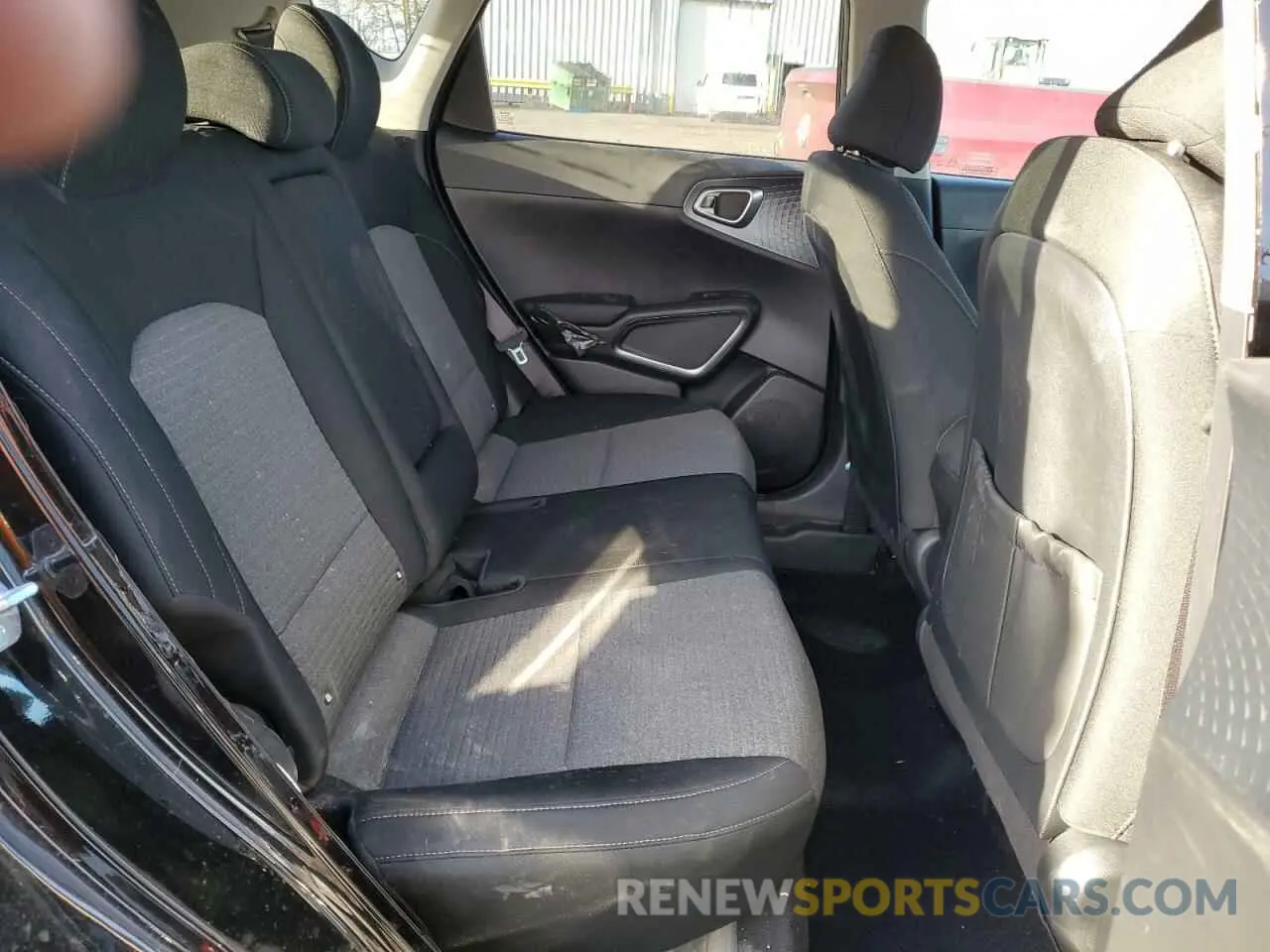11 Photograph of a damaged car KNDJ33AU3R7899682 KIA SOUL 2024