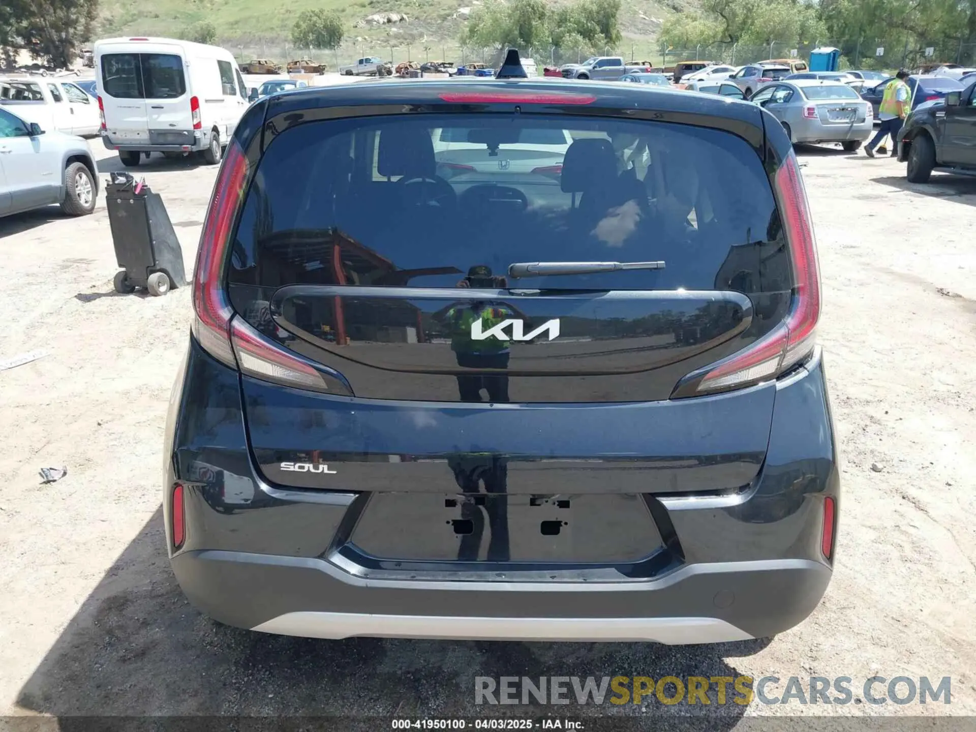15 Фотография поврежденного автомобиля KNDJ23AU0S7927656 KIA SOUL 2025