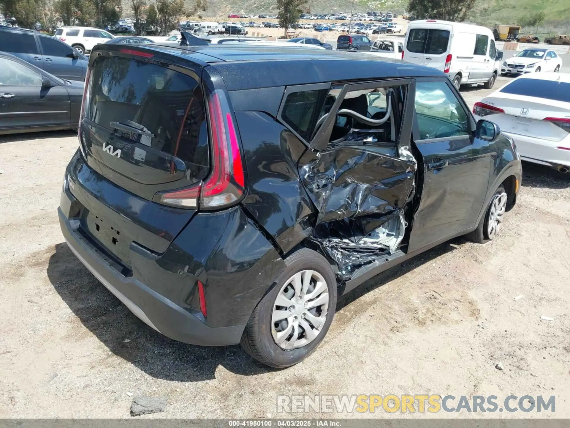 4 Фотография поврежденного автомобиля KNDJ23AU0S7927656 KIA SOUL 2025