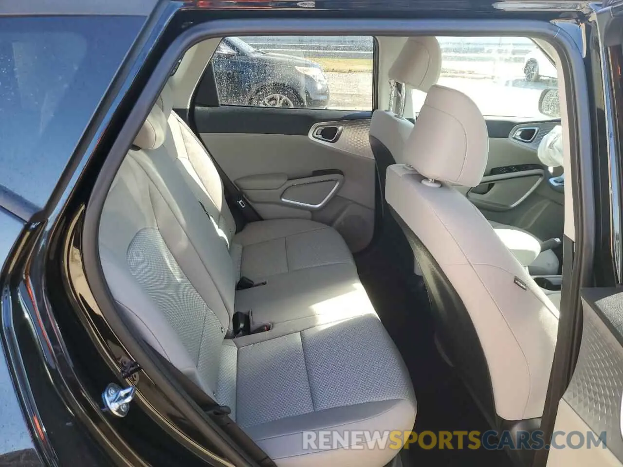 10 Фотография поврежденного автомобиля KNDJ23AU0S7934526 KIA SOUL 2025