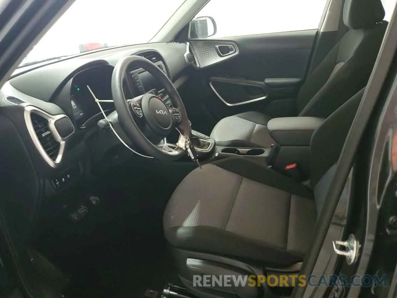 7 Фотография поврежденного автомобиля KNDJ23AU4S7256444 KIA SOUL 2025