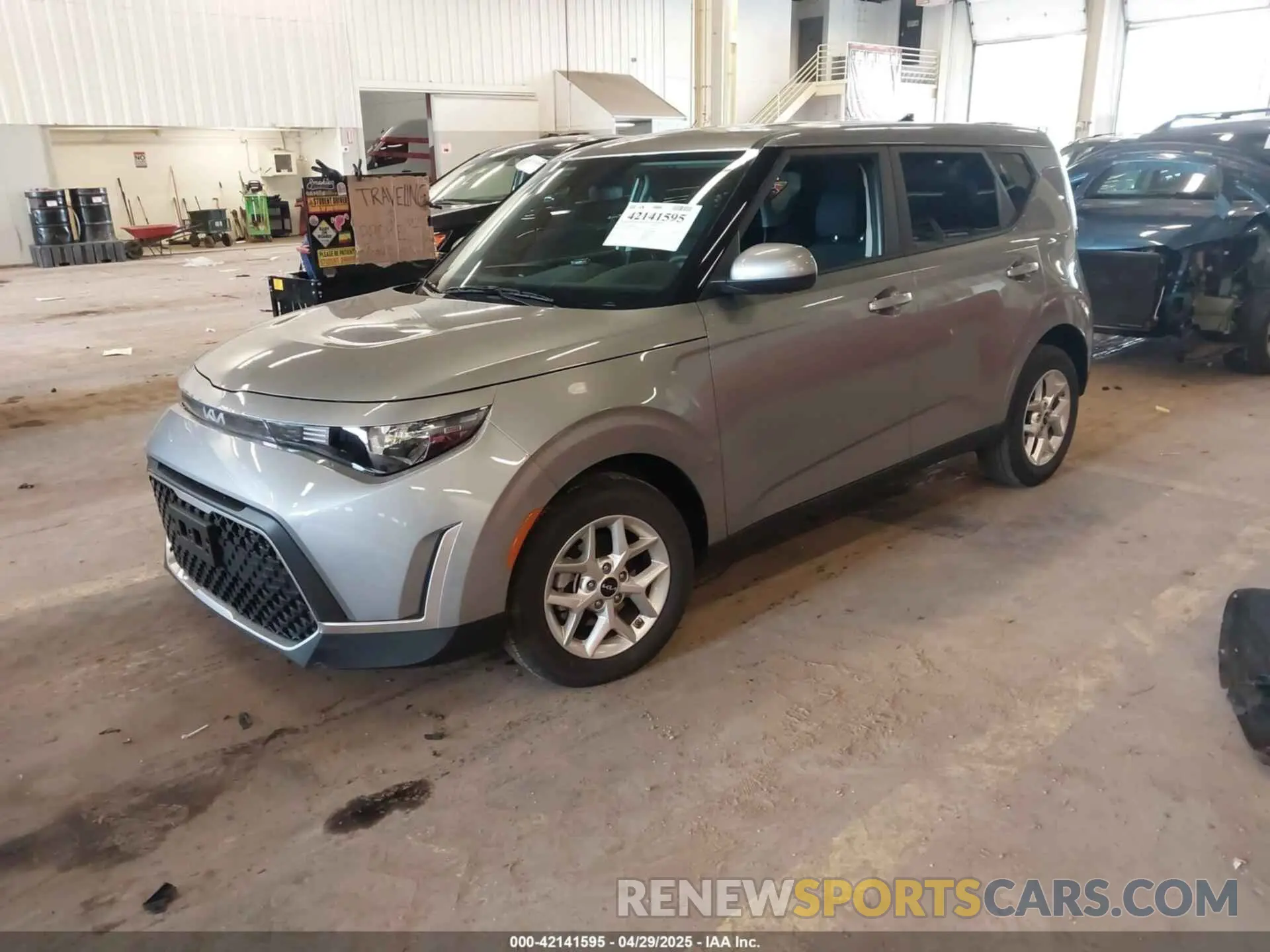 2 Фотография поврежденного автомобиля KNDJ23AU6S7922624 KIA SOUL 2025