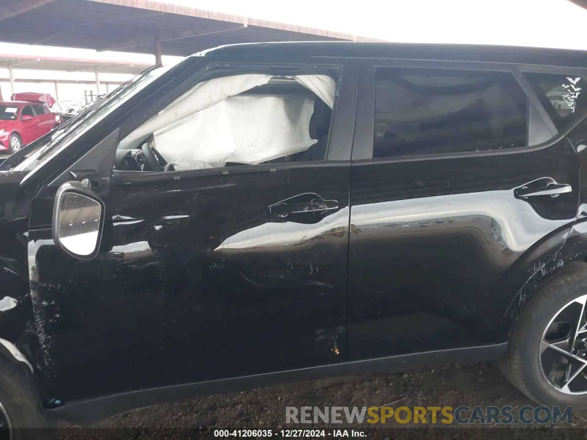 13 Photograph of a damaged car KNDJ33AU0S7923832 KIA SOUL 2025