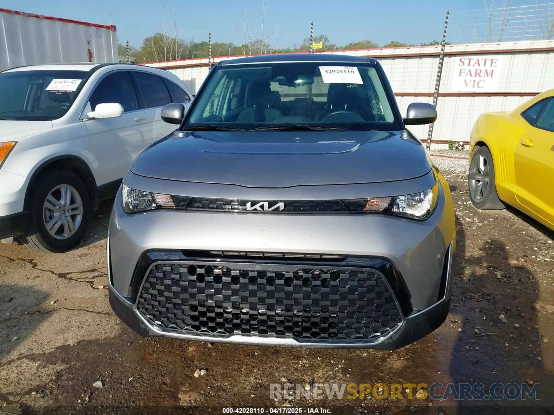 12 Фотография поврежденного автомобиля KNDJ33AU8S7923691 KIA SOUL 2025