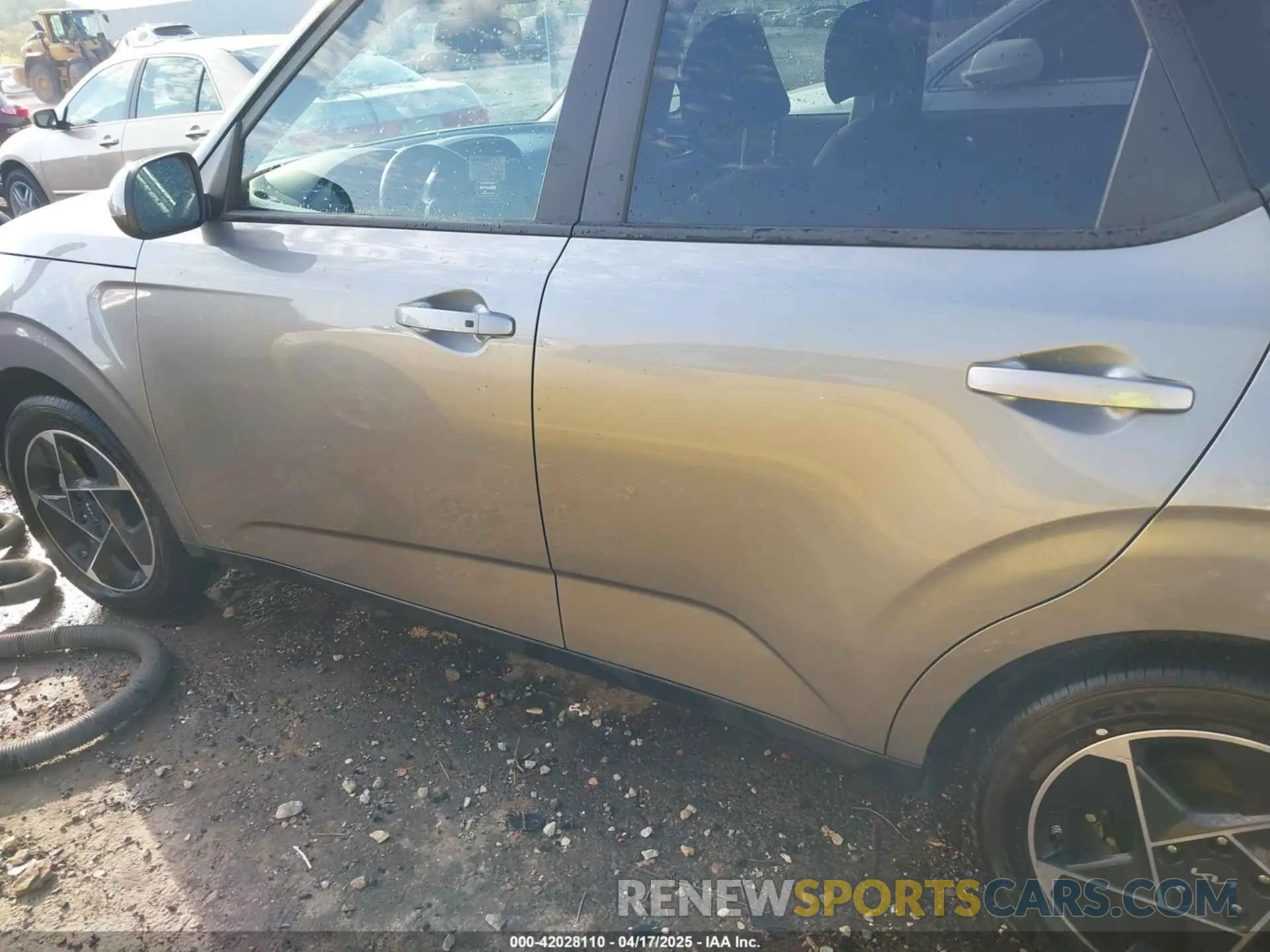 14 Фотография поврежденного автомобиля KNDJ33AU8S7923691 KIA SOUL 2025