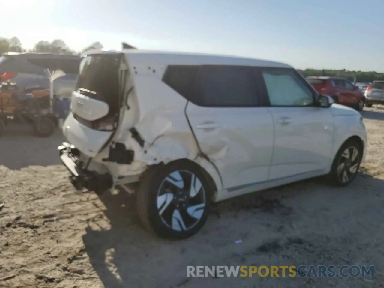 3 Photograph of a damaged car KNDJ53AU5S7924873 KIA SOUL 2025
