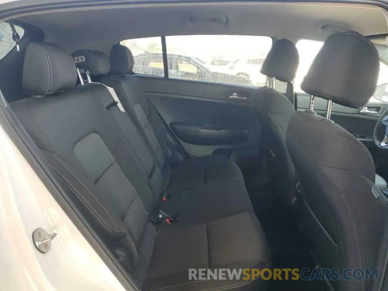 11 Фотография поврежденного автомобиля KNDPM3AC0K7526555 KIA SPORTAGE 2019