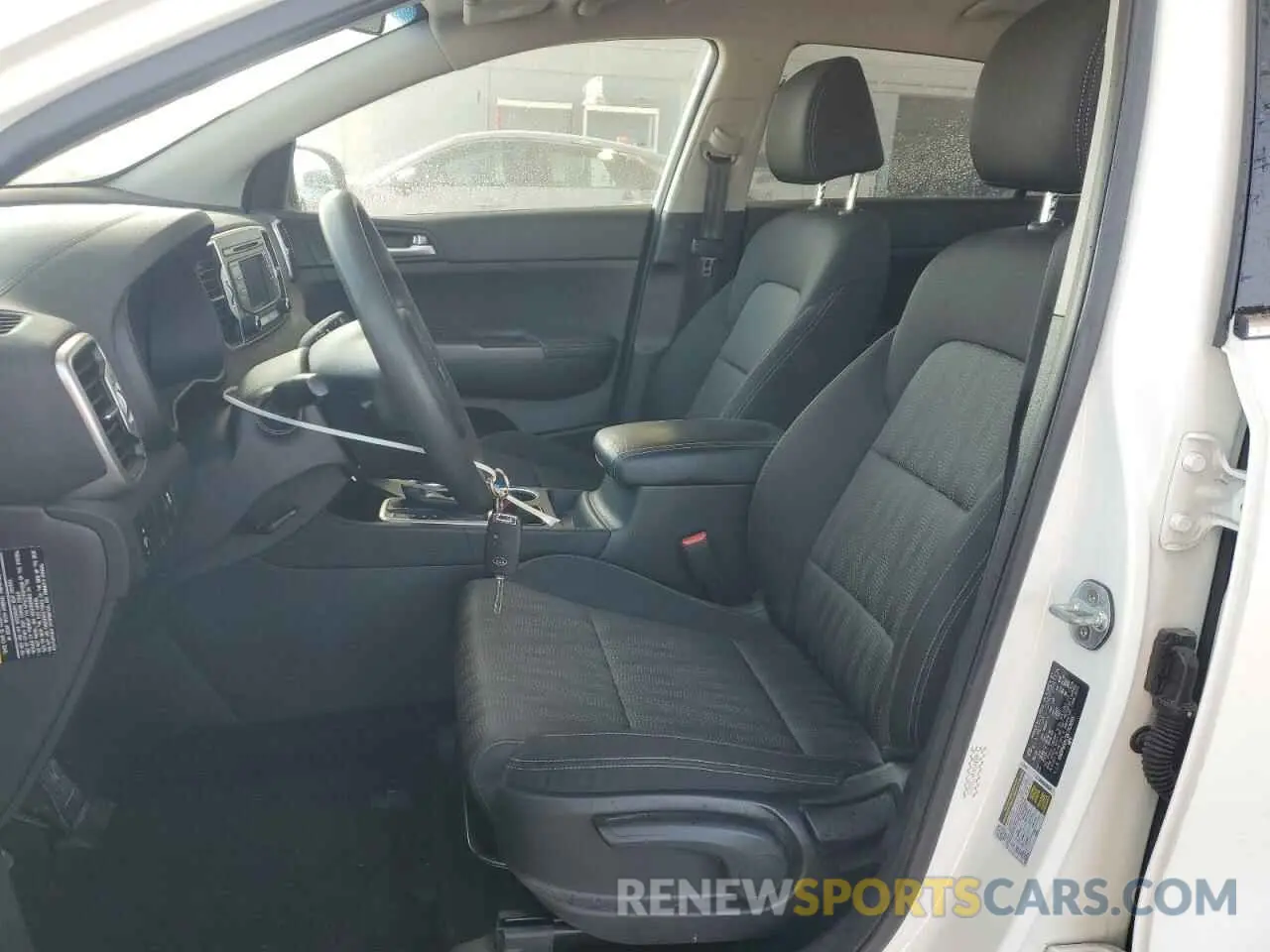 7 Фотография поврежденного автомобиля KNDPM3AC0K7526555 KIA SPORTAGE 2019