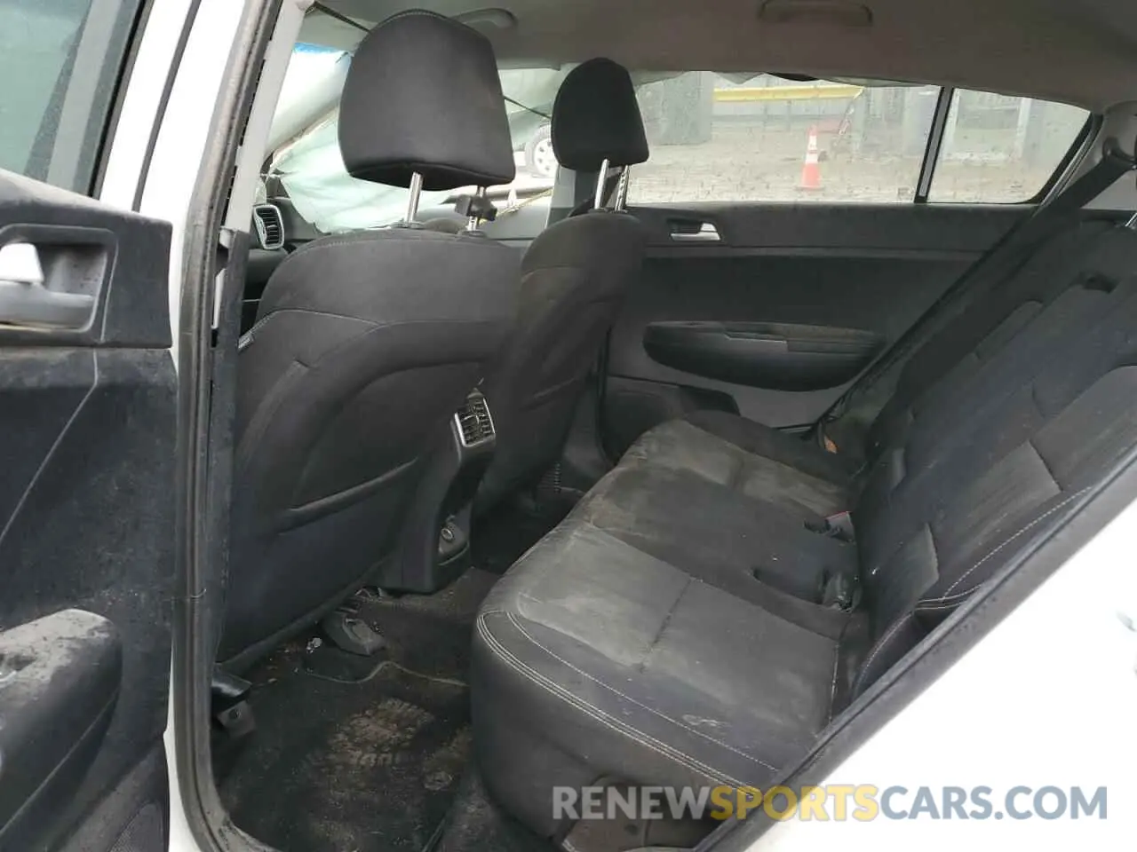 12 Photograph of a damaged car KNDPM3AC0K7612075 KIA SPORTAGE 2019