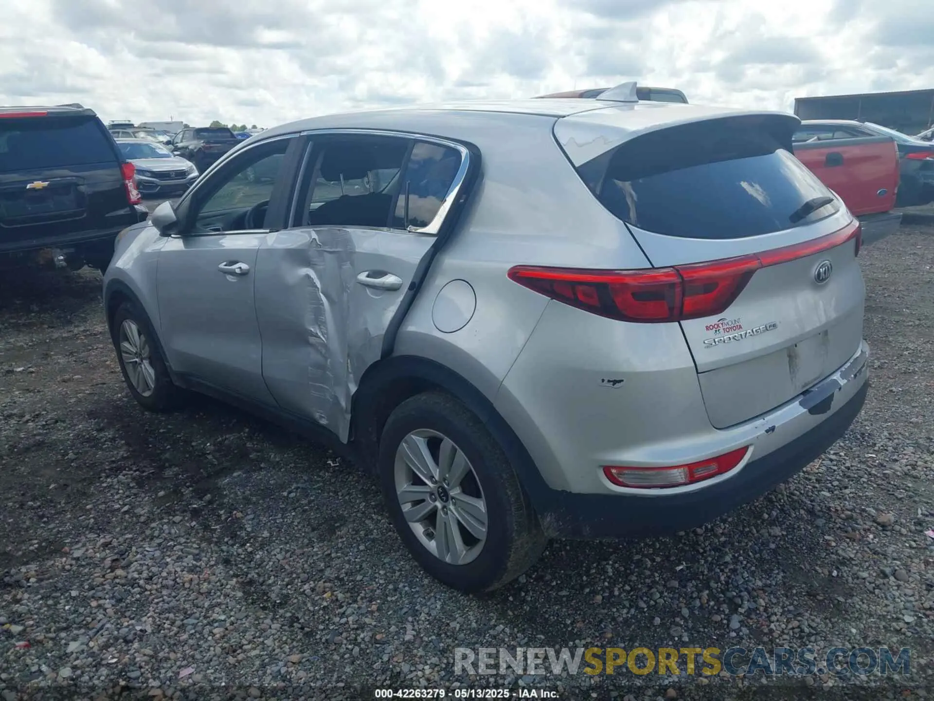 3 Photograph of a damaged car KNDPM3AC1K7593763 KIA SPORTAGE 2019