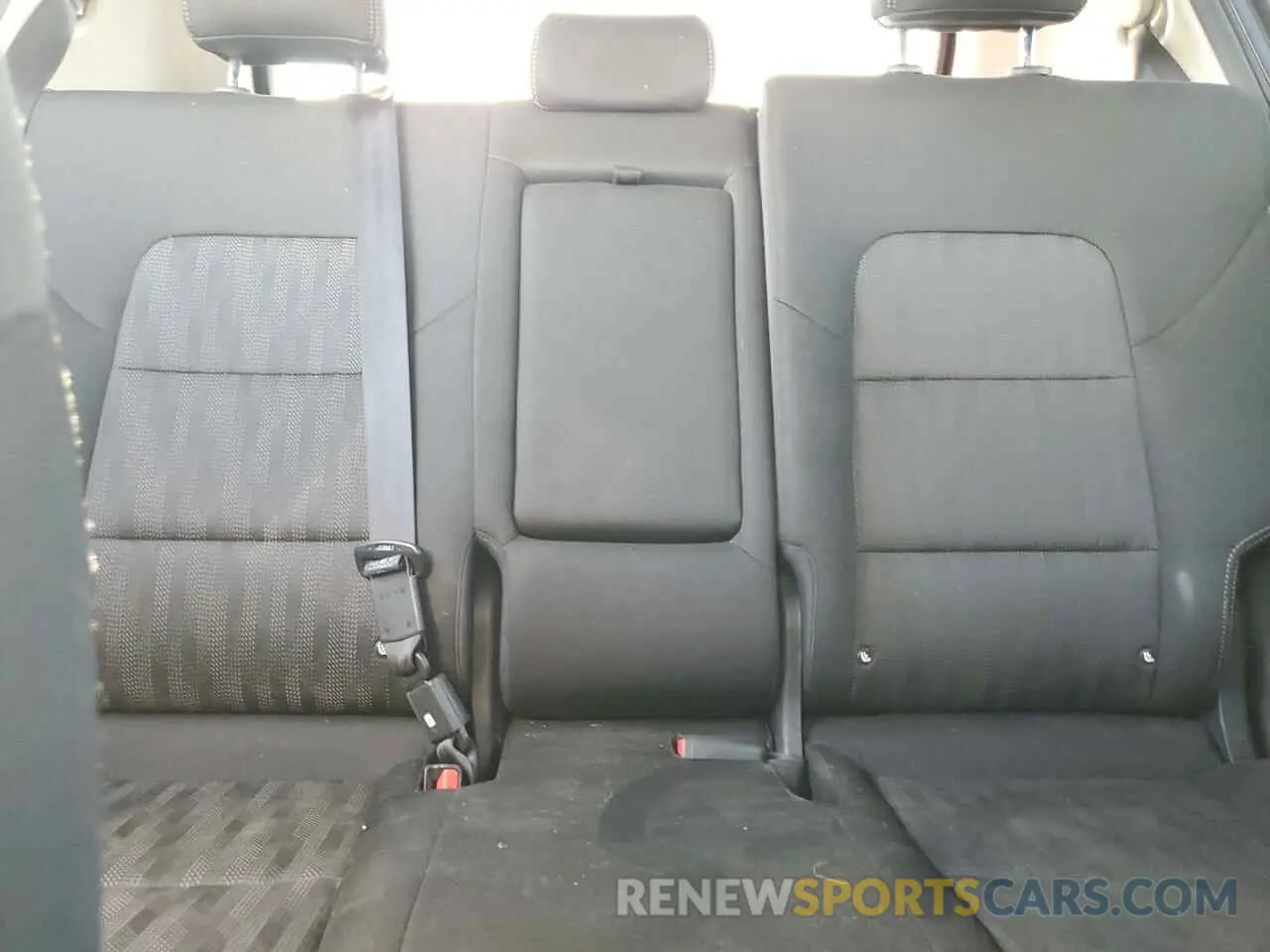 10 Фотография поврежденного автомобиля KNDPM3AC1K7619276 KIA SPORTAGE 2019