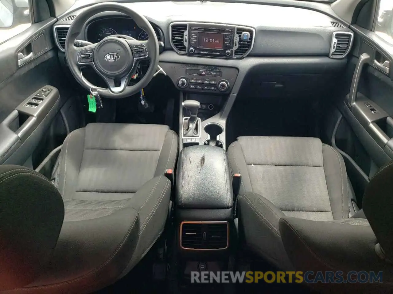 8 Photograph of a damaged car KNDPM3AC4K7556268 KIA SPORTAGE 2019