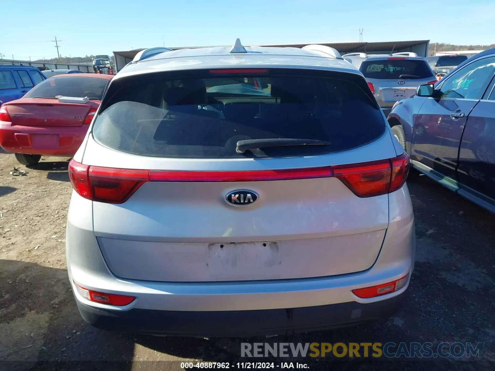 17 Photograph of a damaged car KNDPM3AC5K7603839 KIA SPORTAGE 2019