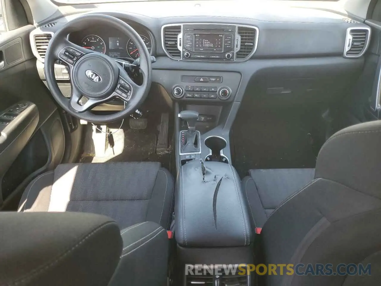 8 Photograph of a damaged car KNDPM3AC7K7558127 KIA SPORTAGE 2019