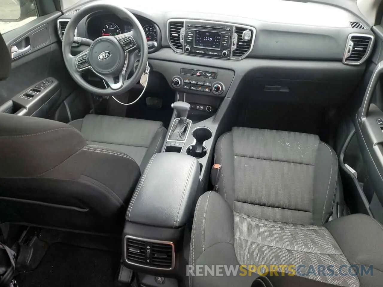 8 Photograph of a damaged car KNDPM3AC8K7567564 KIA SPORTAGE 2019