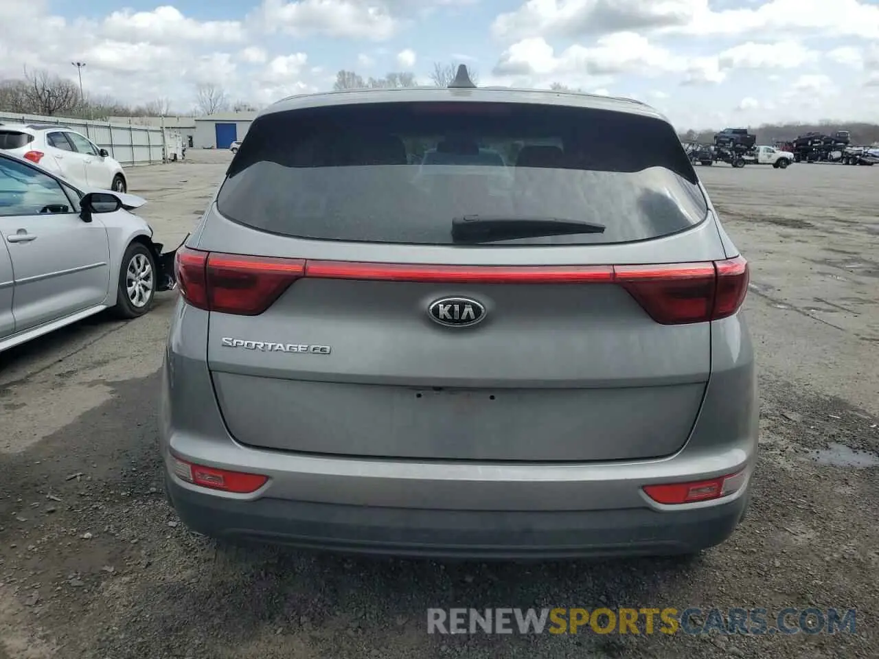 6 Photograph of a damaged car KNDPM3AC8K7627584 KIA SPORTAGE 2019