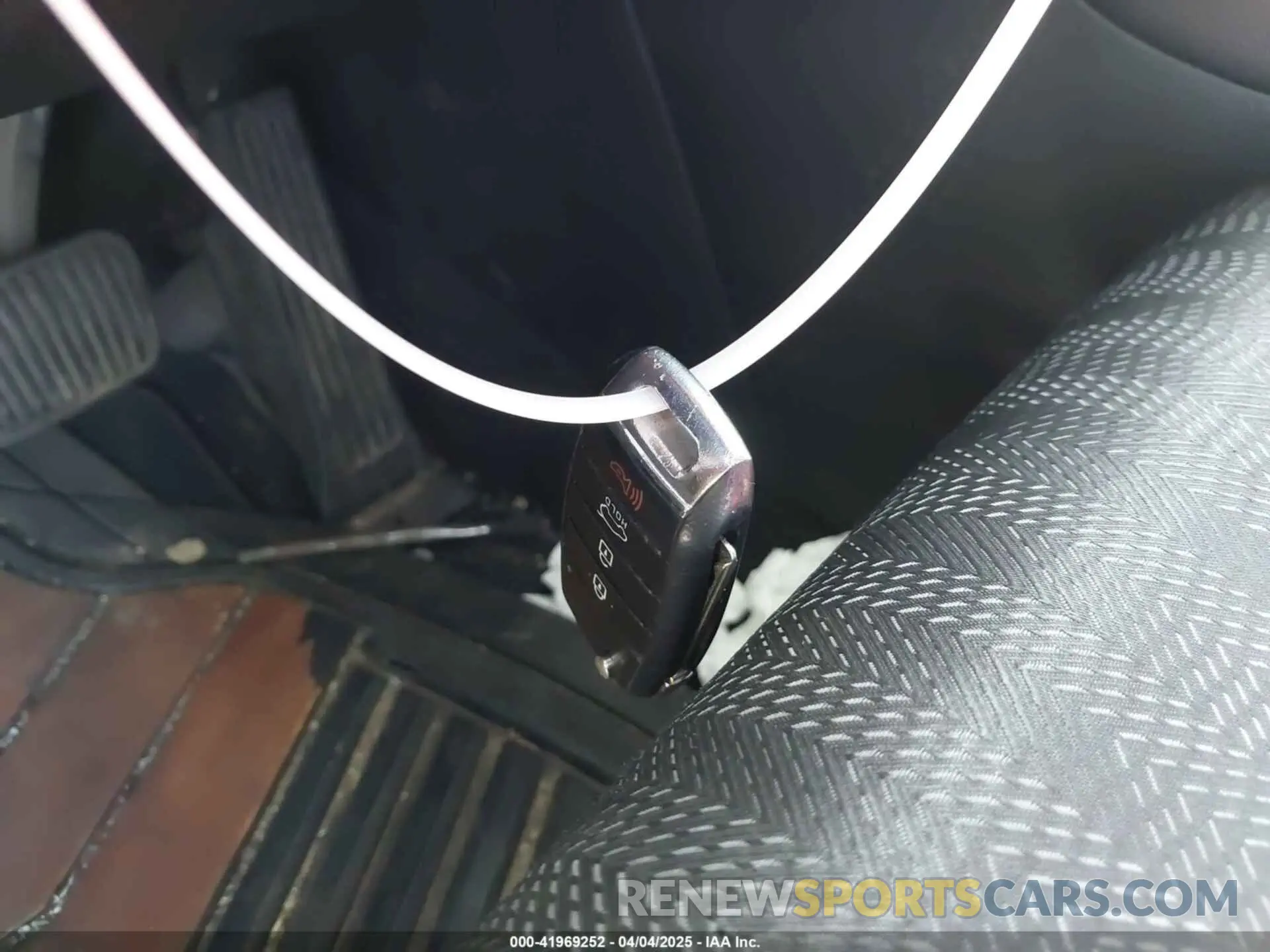 11 Photograph of a damaged car KNDPM3ACXK7513831 KIA SPORTAGE 2019