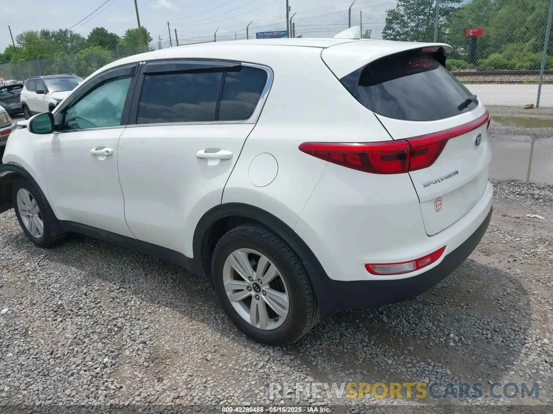 3 Photograph of a damaged car KNDPM3ACXK7626226 KIA SPORTAGE 2019
