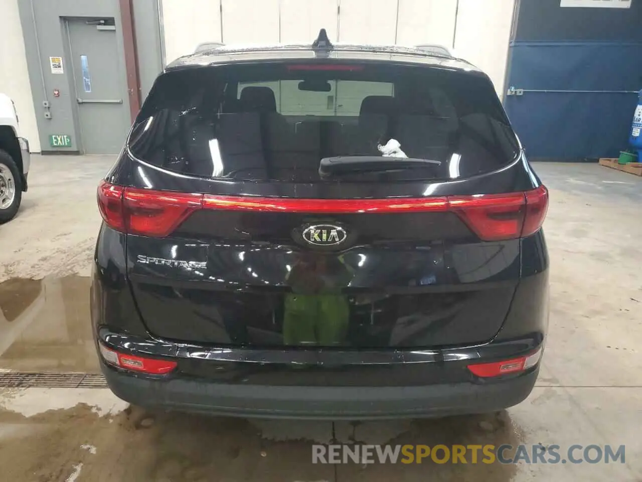 6 Photograph of a damaged car KNDPMCAC1K7528041 KIA SPORTAGE 2019