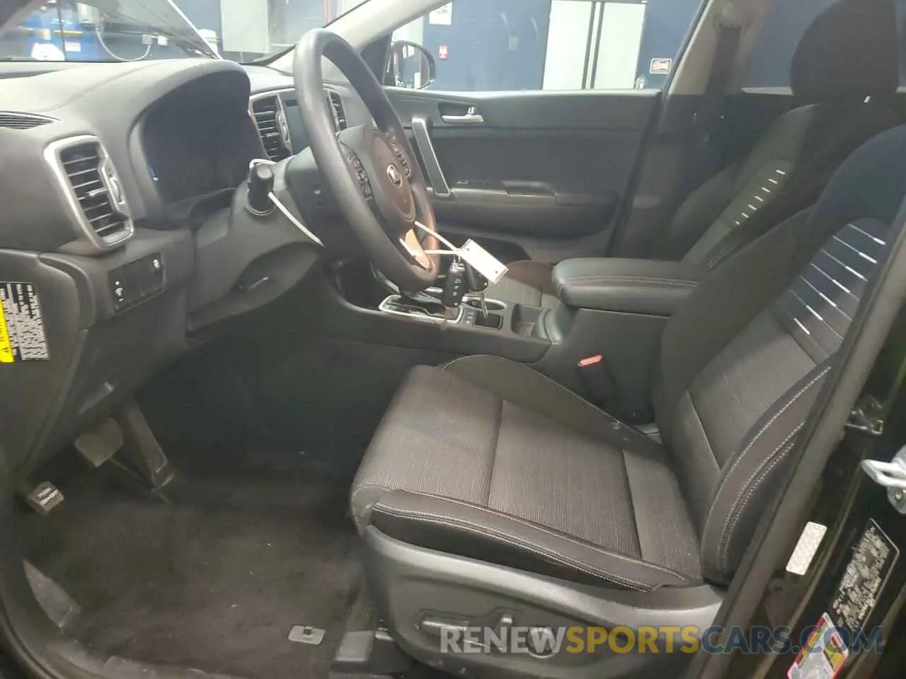 7 Photograph of a damaged car KNDPMCAC1K7528041 KIA SPORTAGE 2019