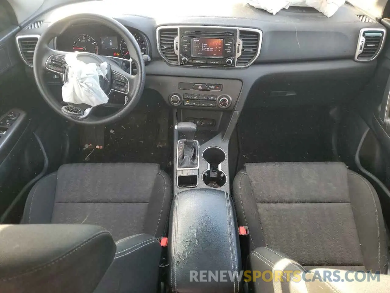 8 Photograph of a damaged car KNDPMCAC1K7620198 KIA SPORTAGE 2019