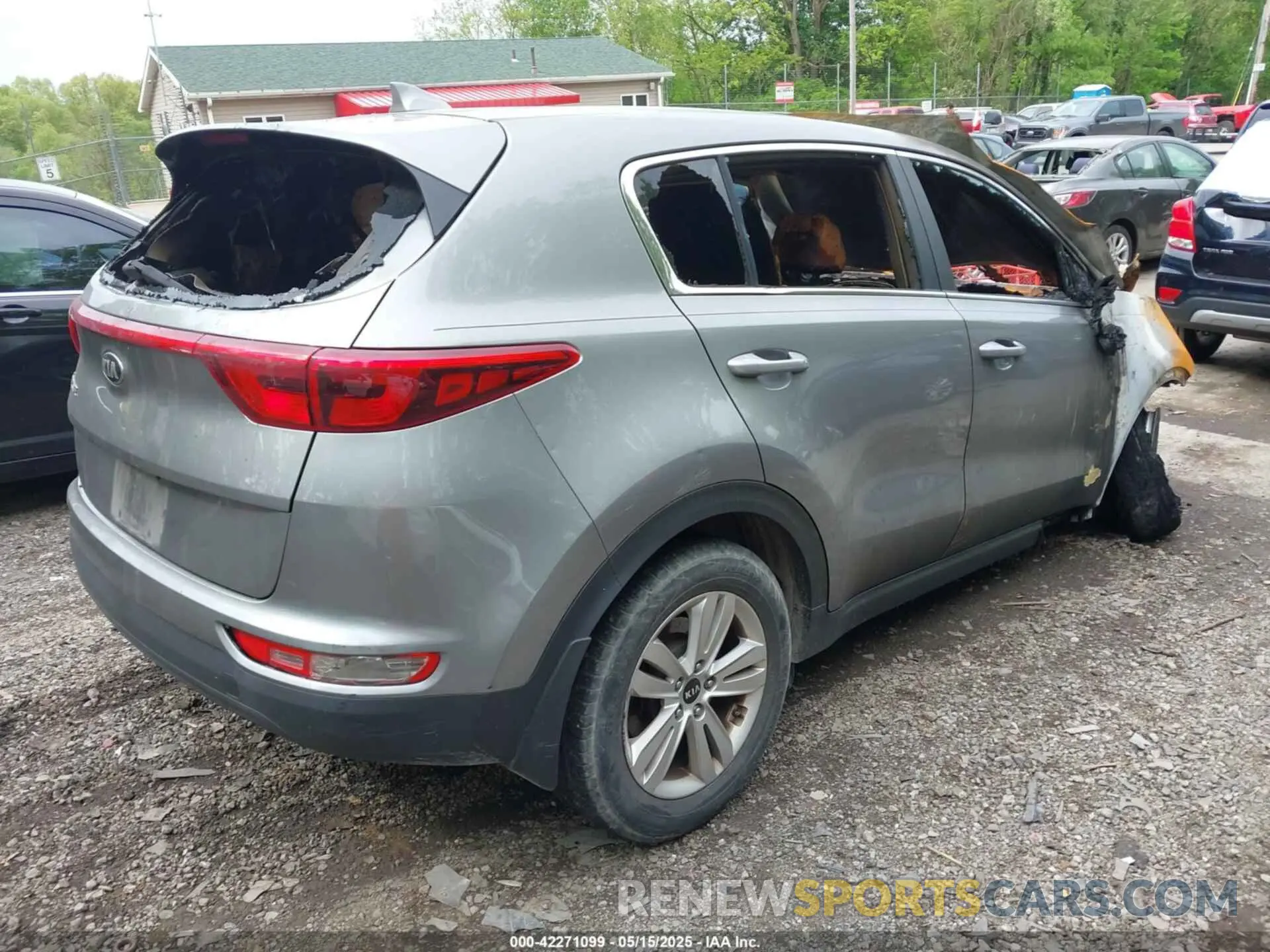 4 Фотография поврежденного автомобиля KNDPMCAC3K7609994 KIA SPORTAGE 2019