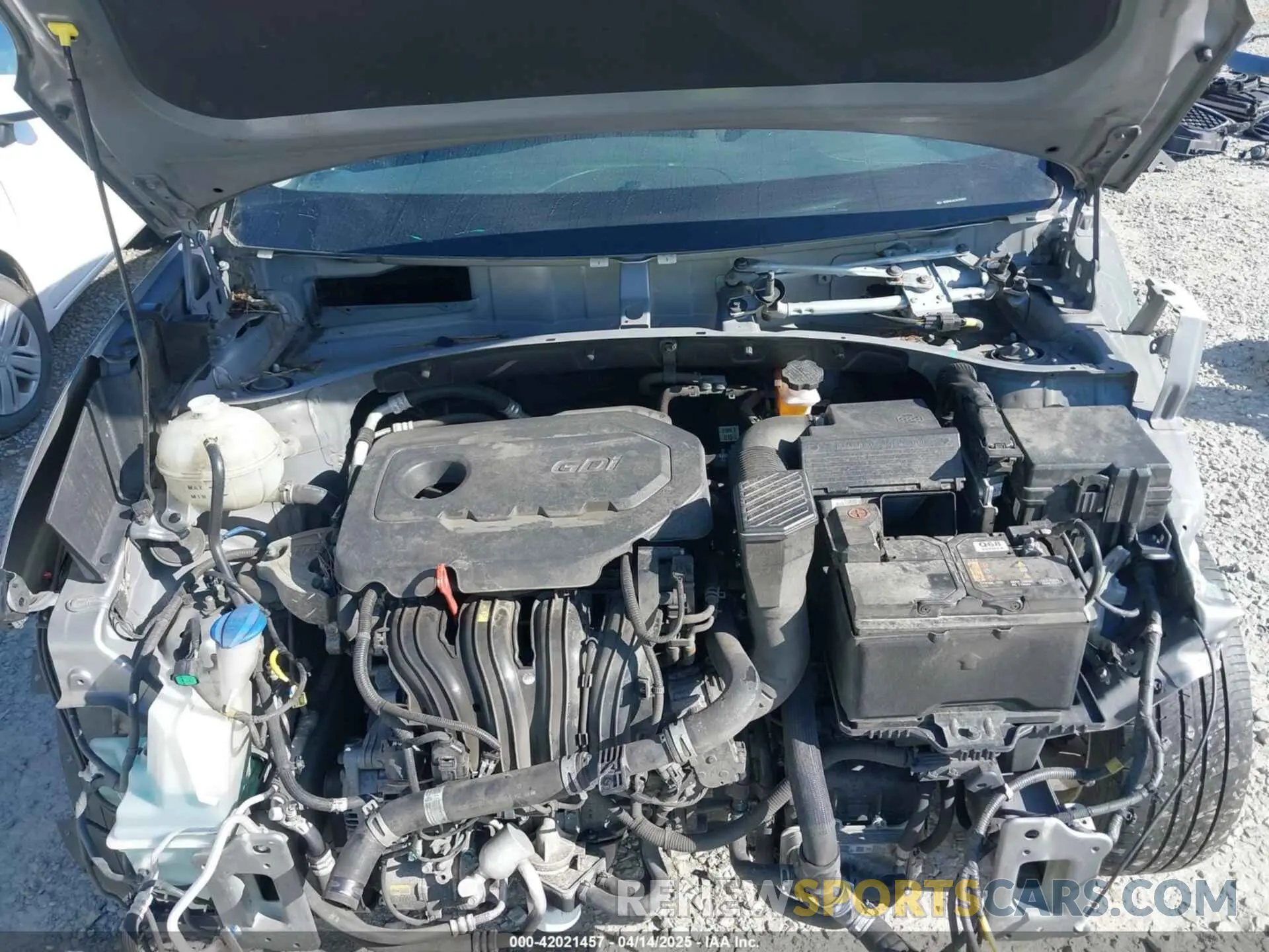 10 Photograph of a damaged car KNDPMCAC4K7592977 KIA SPORTAGE 2019