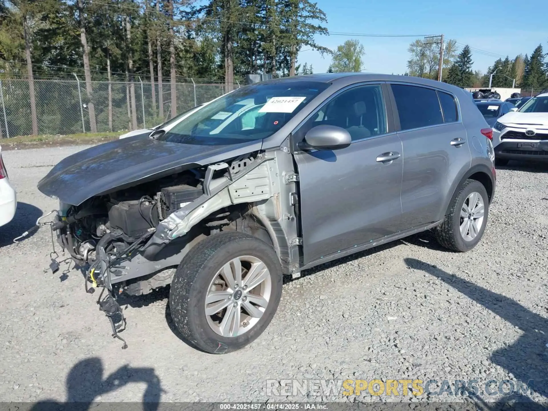 2 Photograph of a damaged car KNDPMCAC4K7592977 KIA SPORTAGE 2019