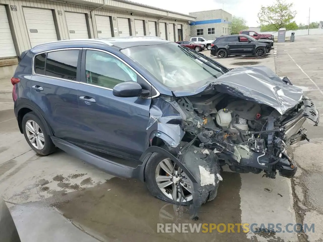 4 Photograph of a damaged car KNDPMCAC4K7605632 KIA SPORTAGE 2019