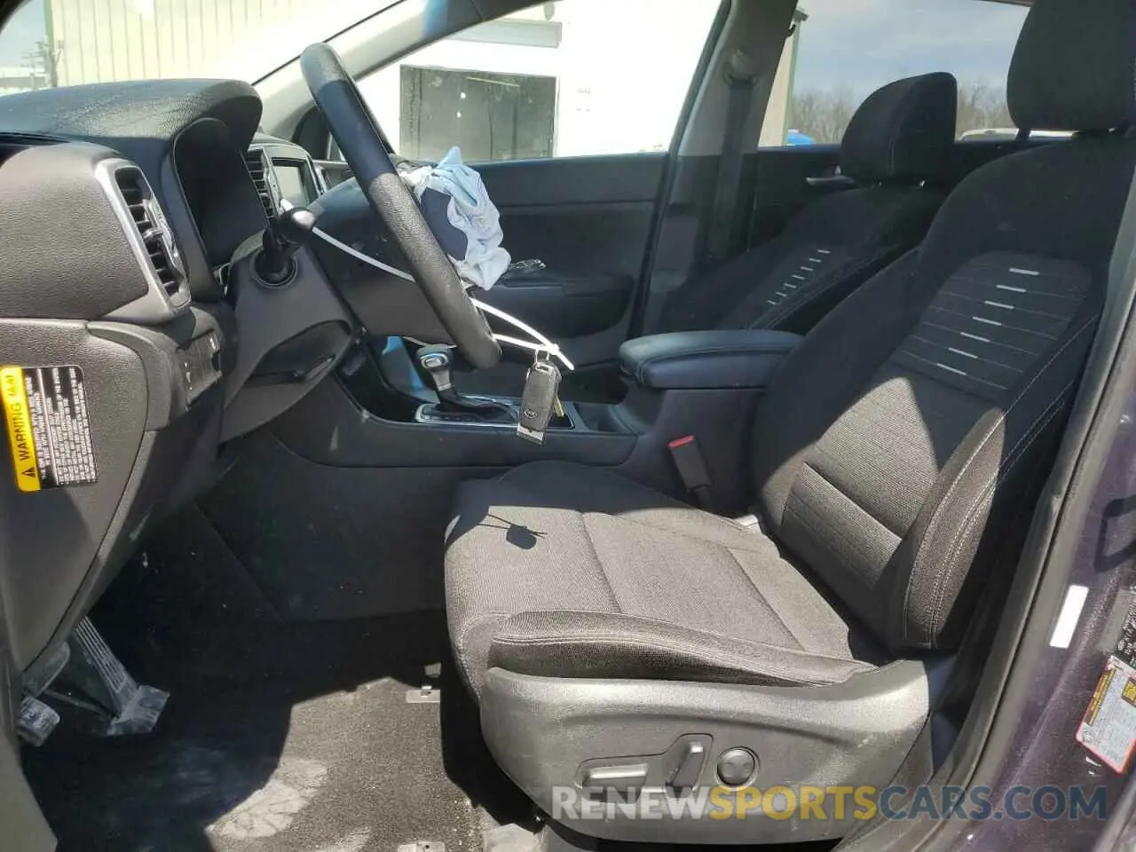 7 Photograph of a damaged car KNDPMCAC5K7613464 KIA SPORTAGE 2019