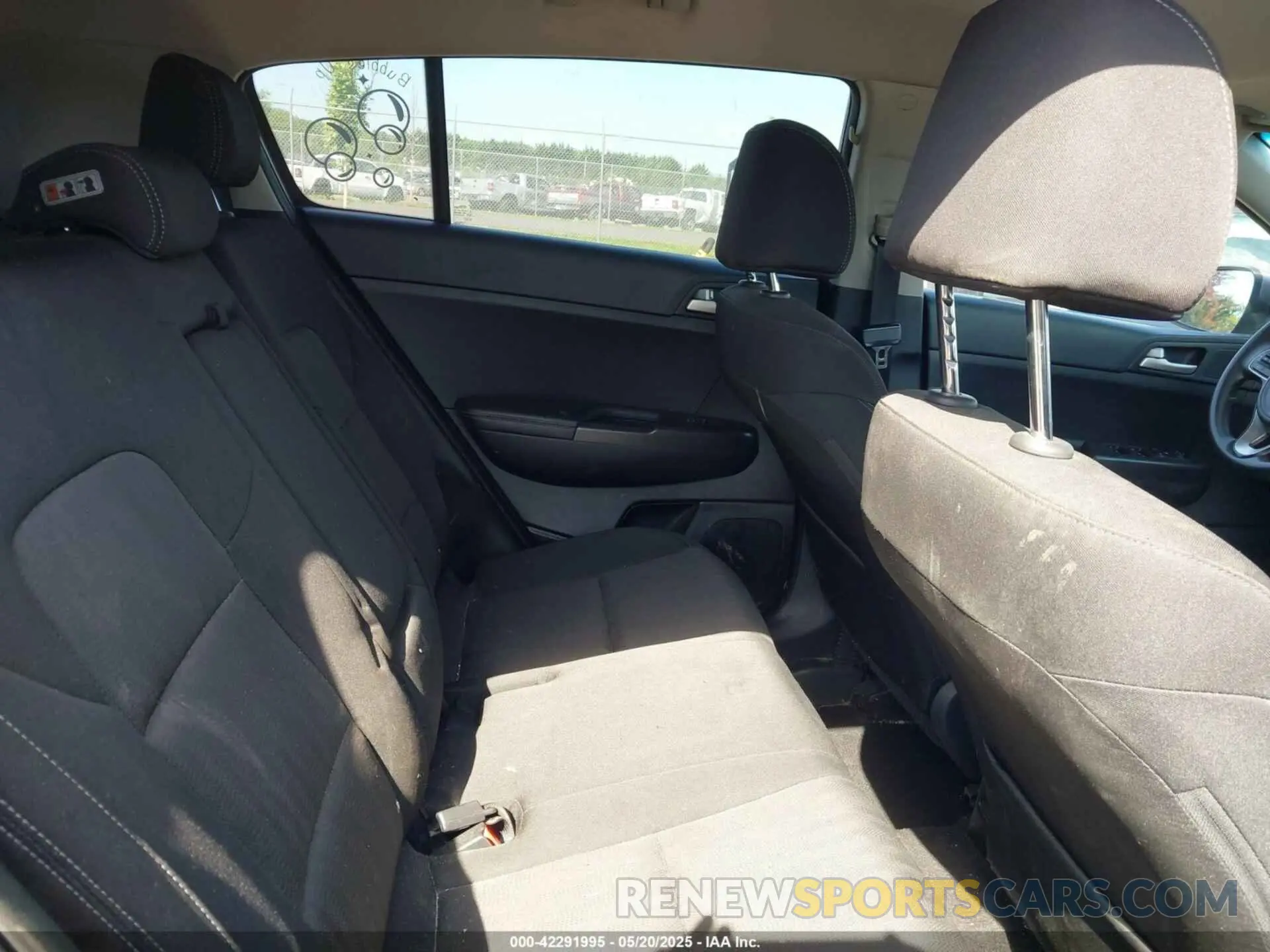 8 Фотография поврежденного автомобиля KNDPMCAC7K7520073 KIA SPORTAGE 2019