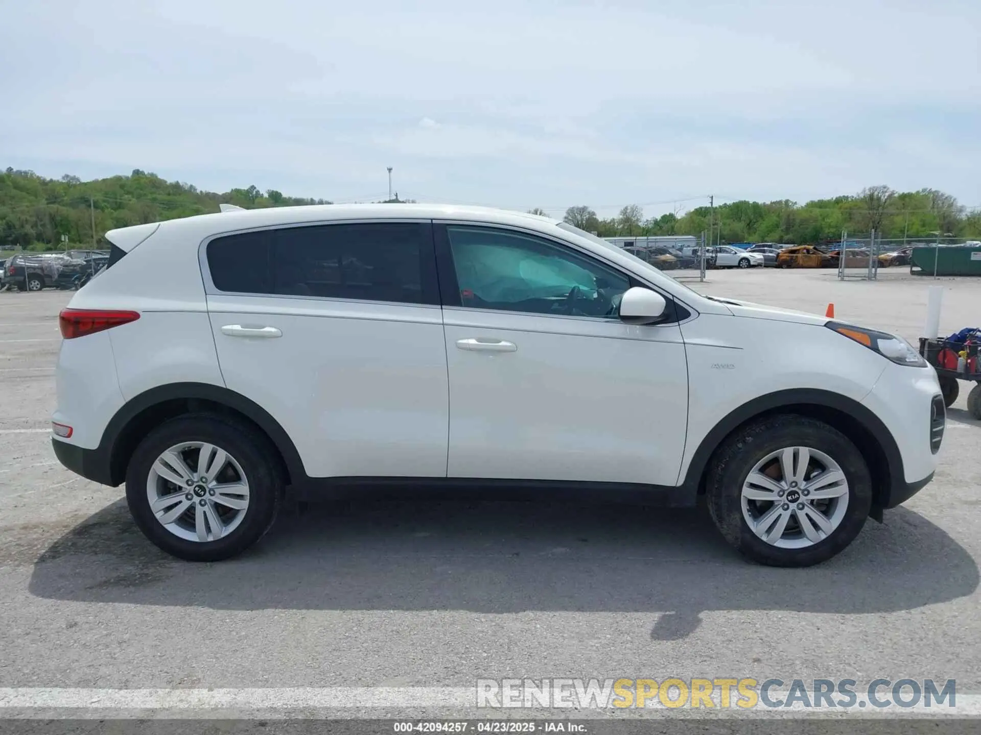 13 Photograph of a damaged car KNDPMCAC9K7608753 KIA SPORTAGE 2019