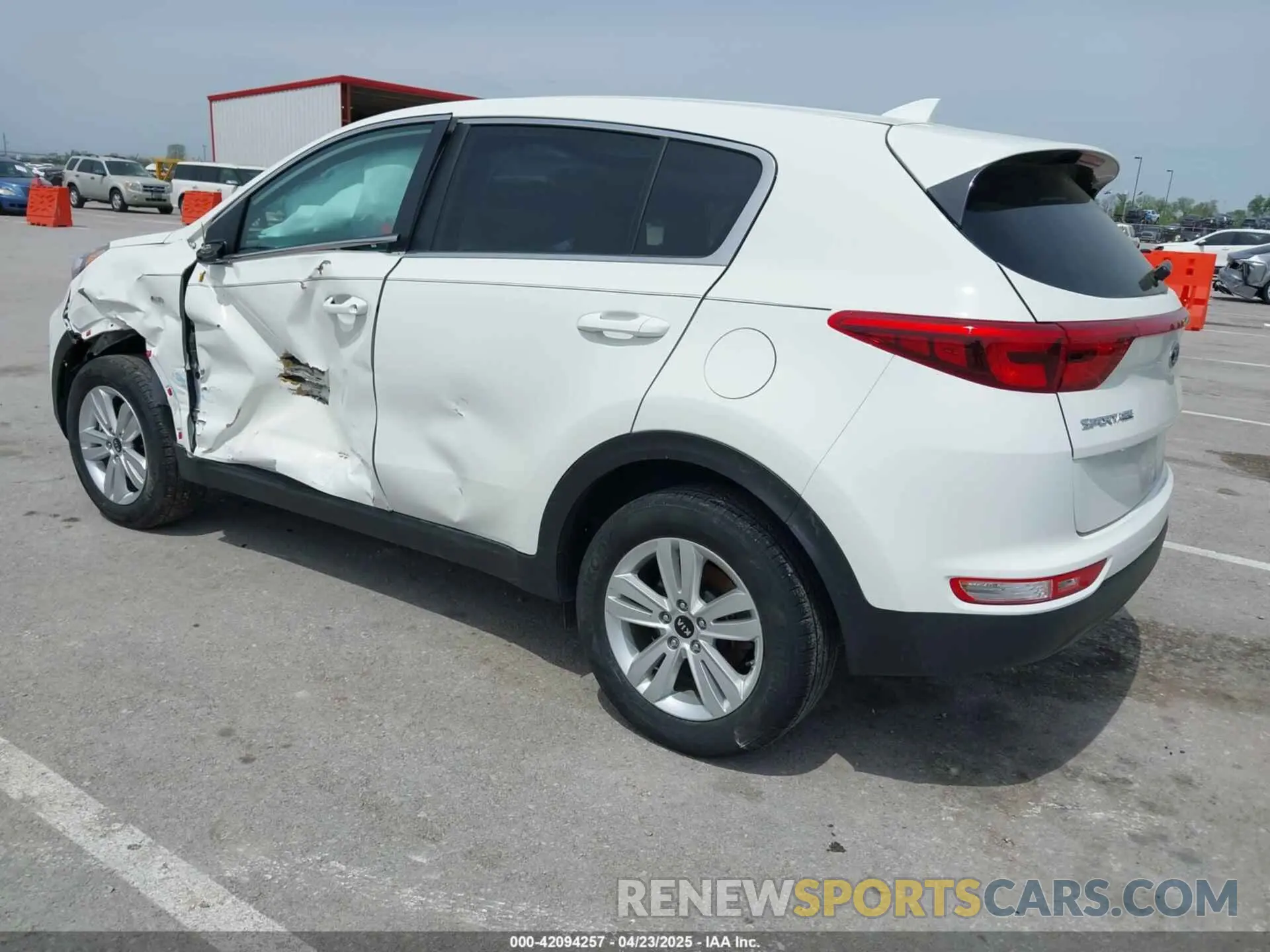 3 Photograph of a damaged car KNDPMCAC9K7608753 KIA SPORTAGE 2019