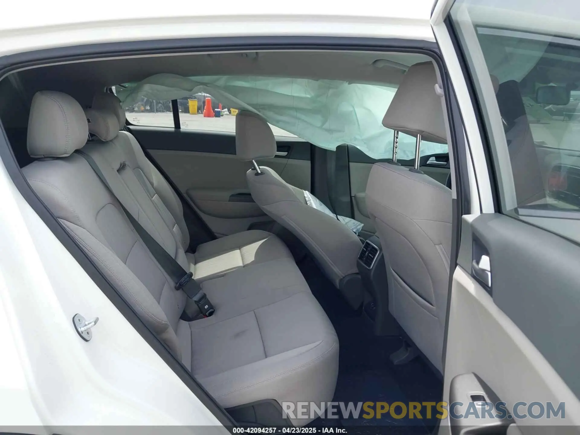 8 Photograph of a damaged car KNDPMCAC9K7608753 KIA SPORTAGE 2019