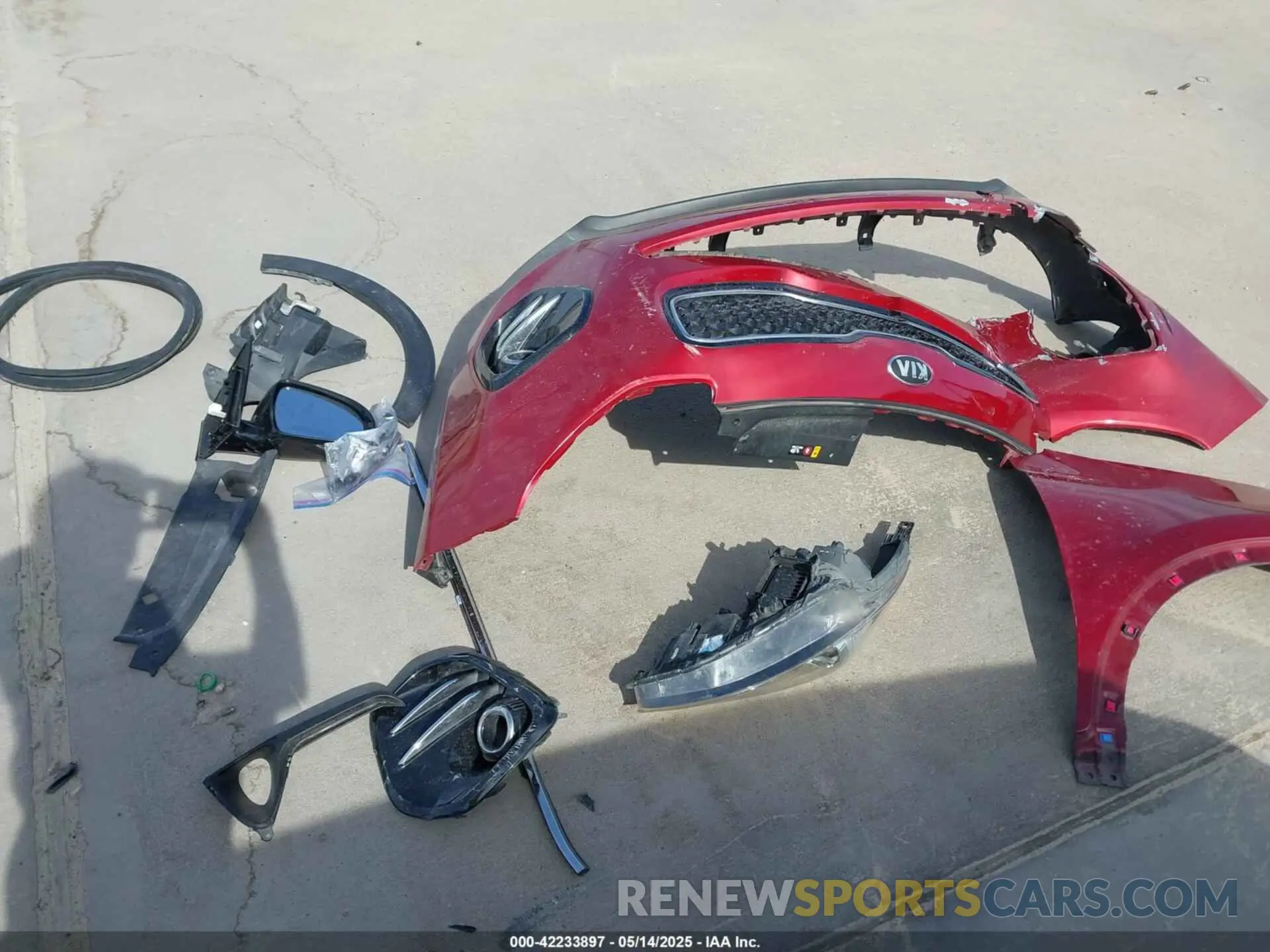 12 Photograph of a damaged car KNDPN3AC3K7612939 KIA SPORTAGE 2019