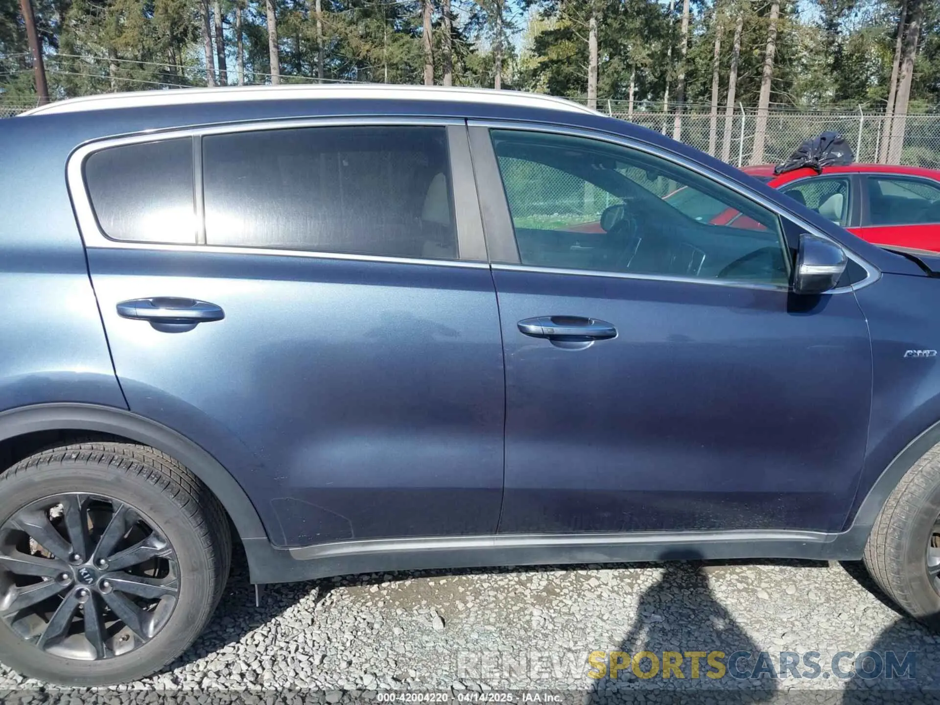 14 Photograph of a damaged car KNDPNCAC7K7615908 KIA SPORTAGE 2019