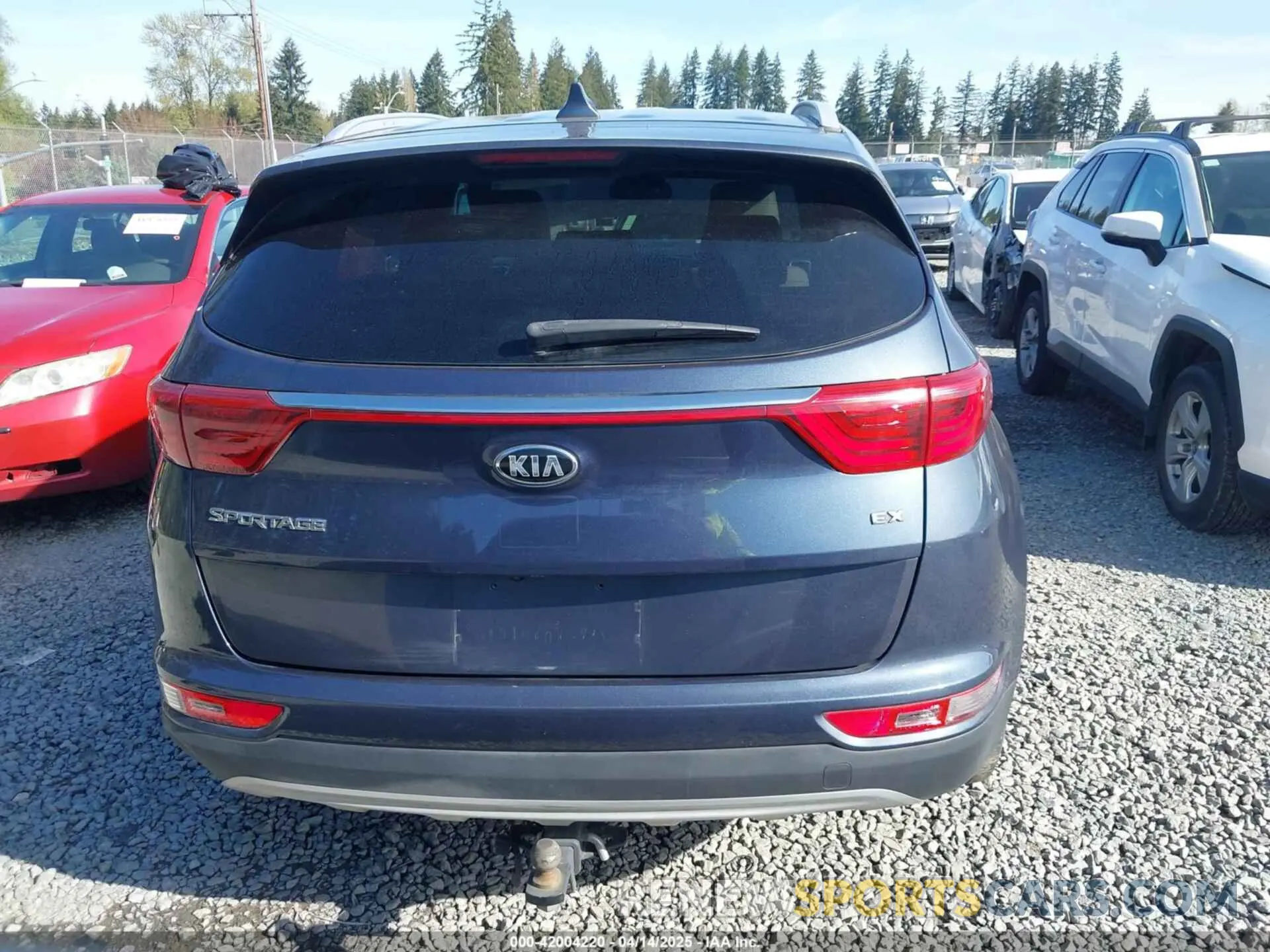 17 Photograph of a damaged car KNDPNCAC7K7615908 KIA SPORTAGE 2019