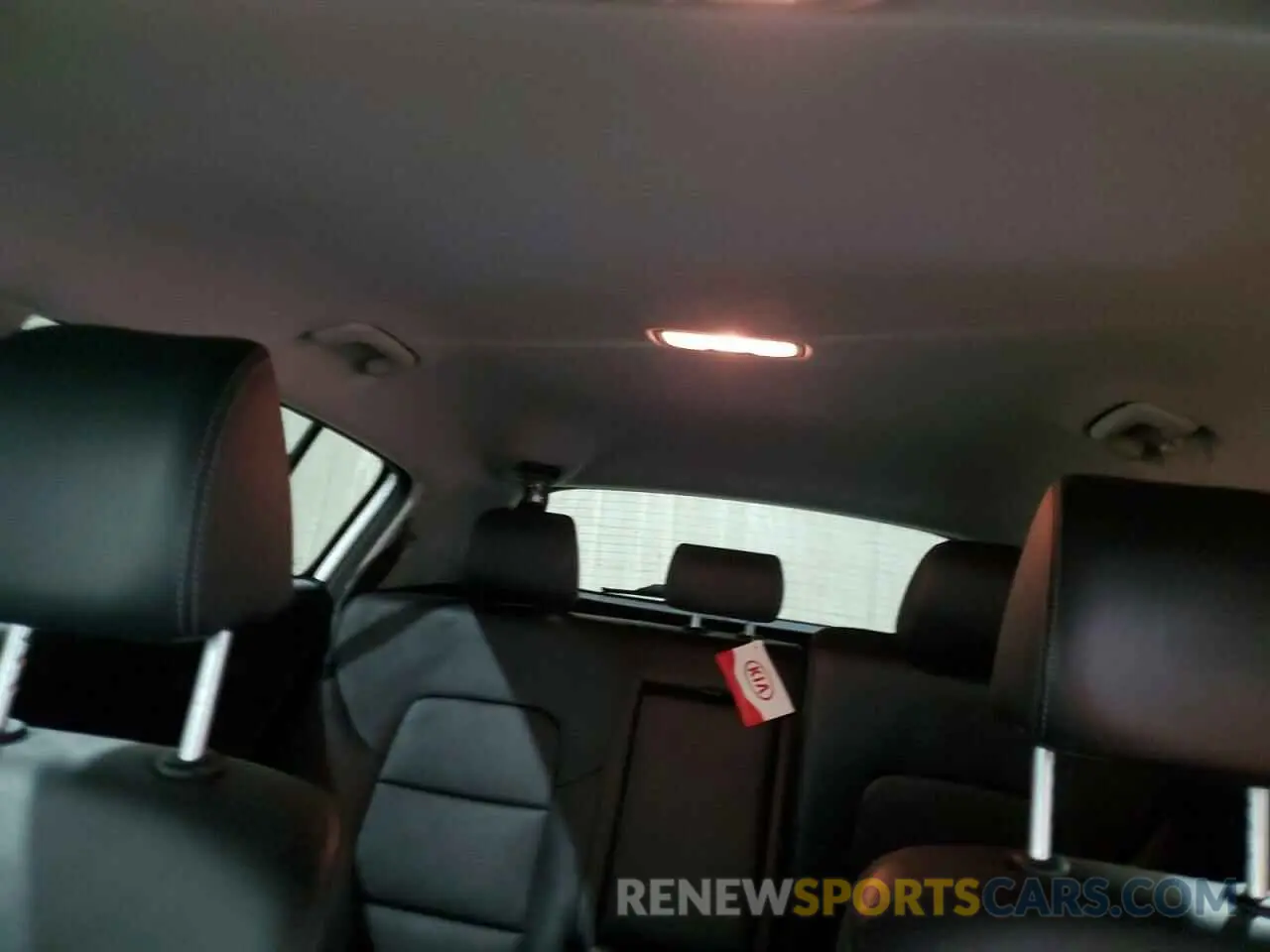 10 Фотография поврежденного автомобиля KNDPNCACXK7533848 KIA SPORTAGE 2019
