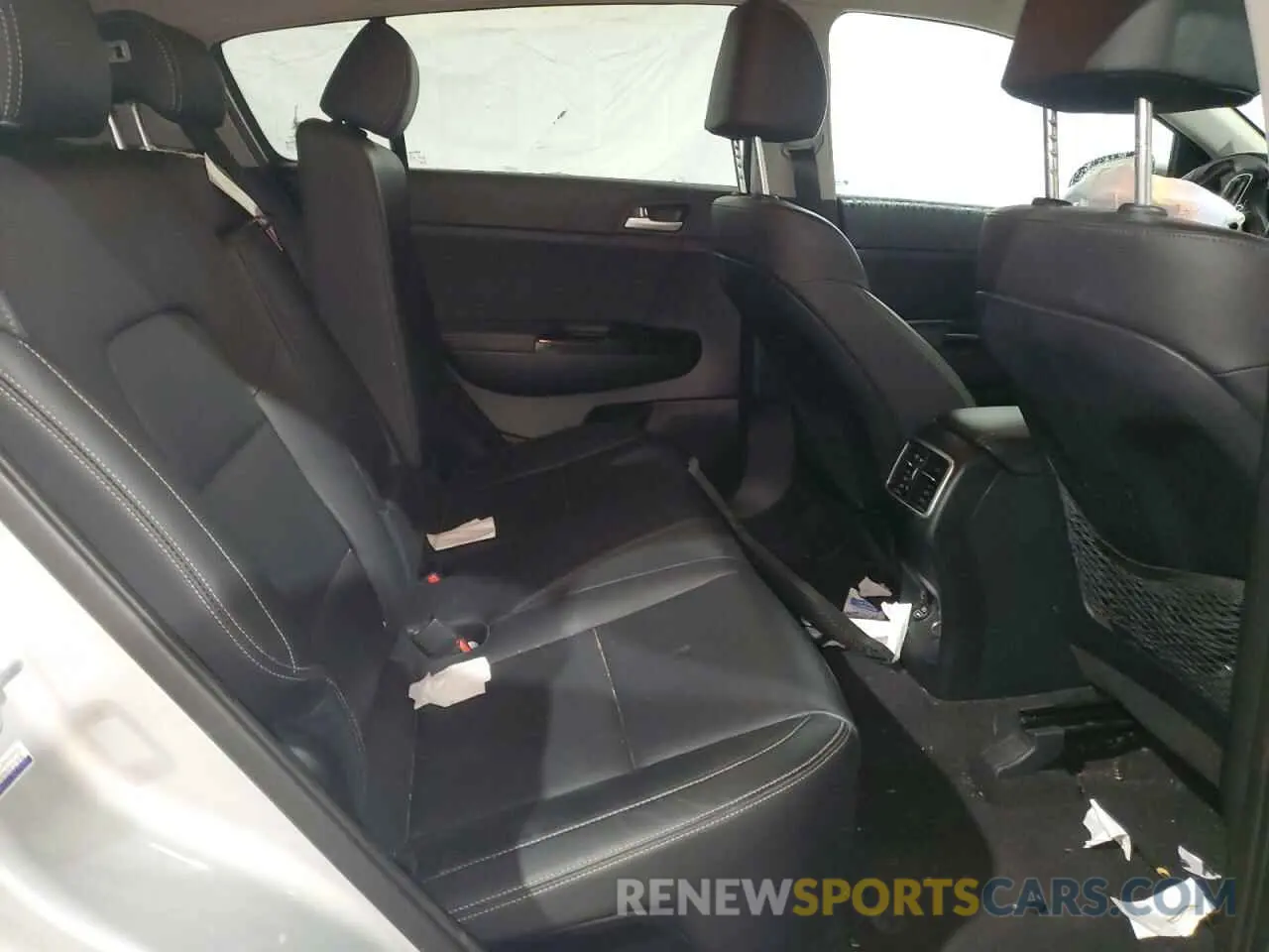 11 Фотография поврежденного автомобиля KNDPNCACXK7533848 KIA SPORTAGE 2019